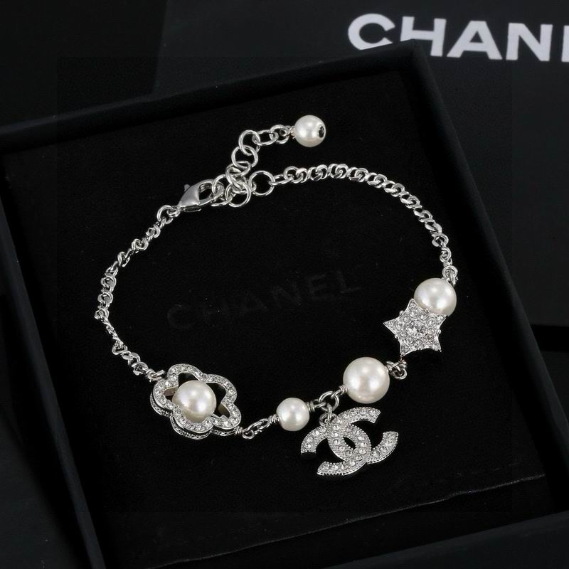 Chanel Bracelet 07yxs26